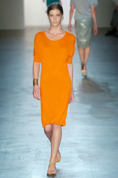 Look 9